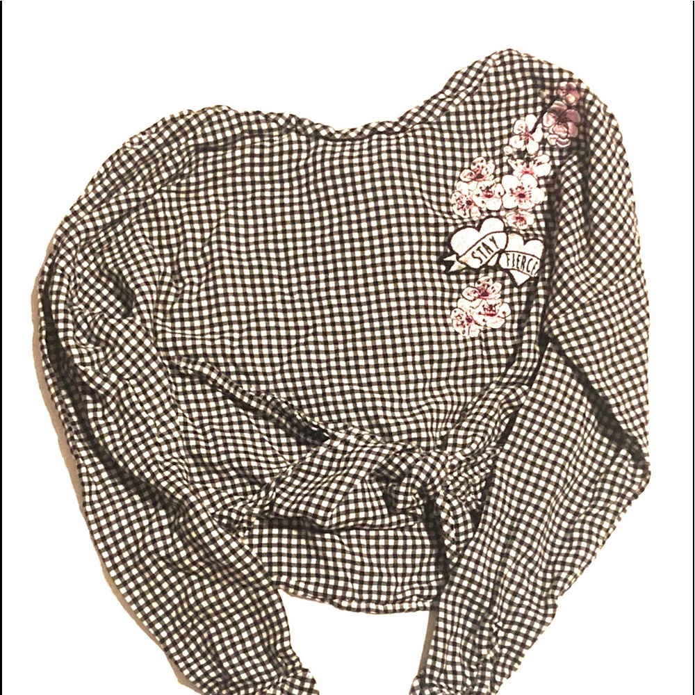 Super cute H&M crop top